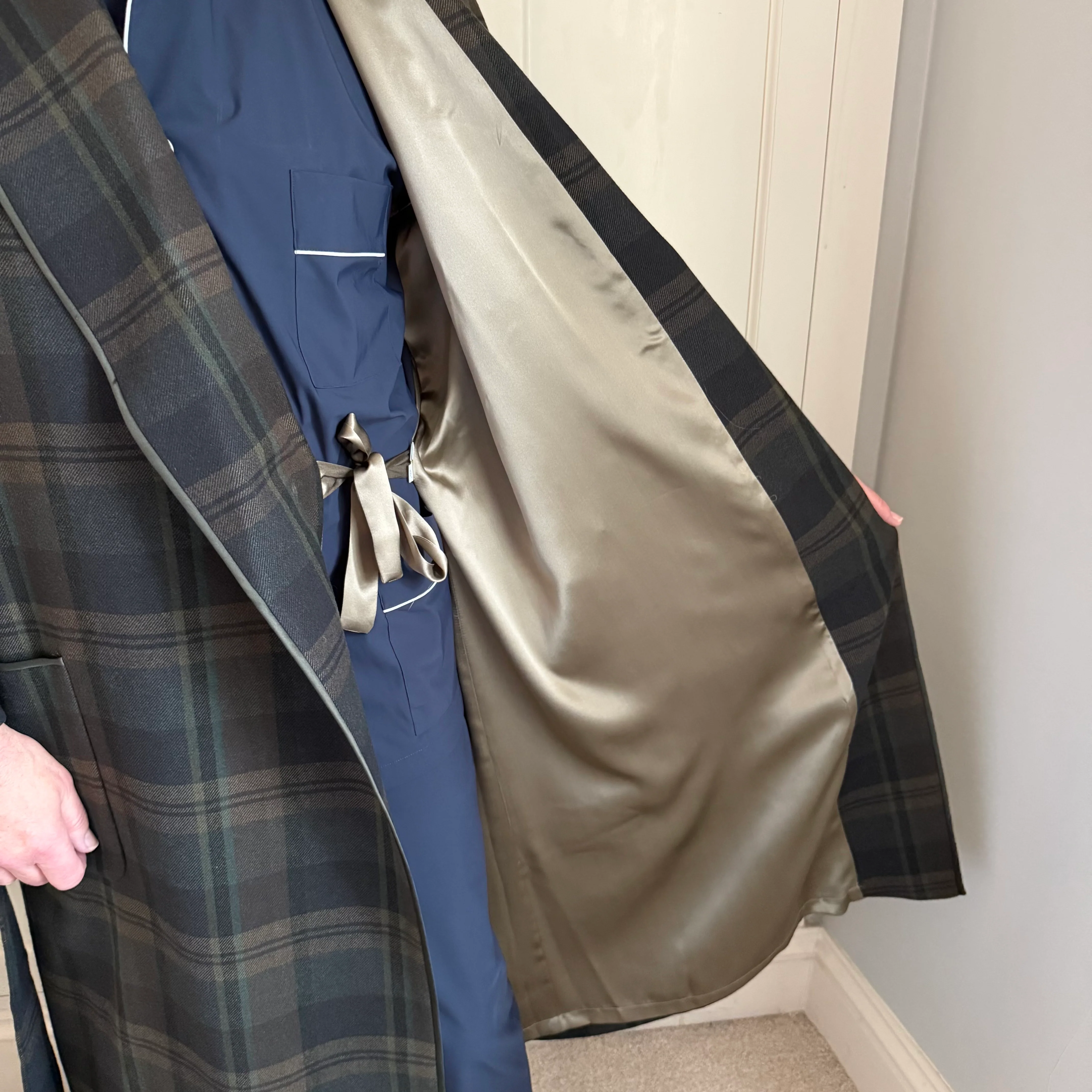 Olive and Navy check with olive silk piping dressing gown - Image 5