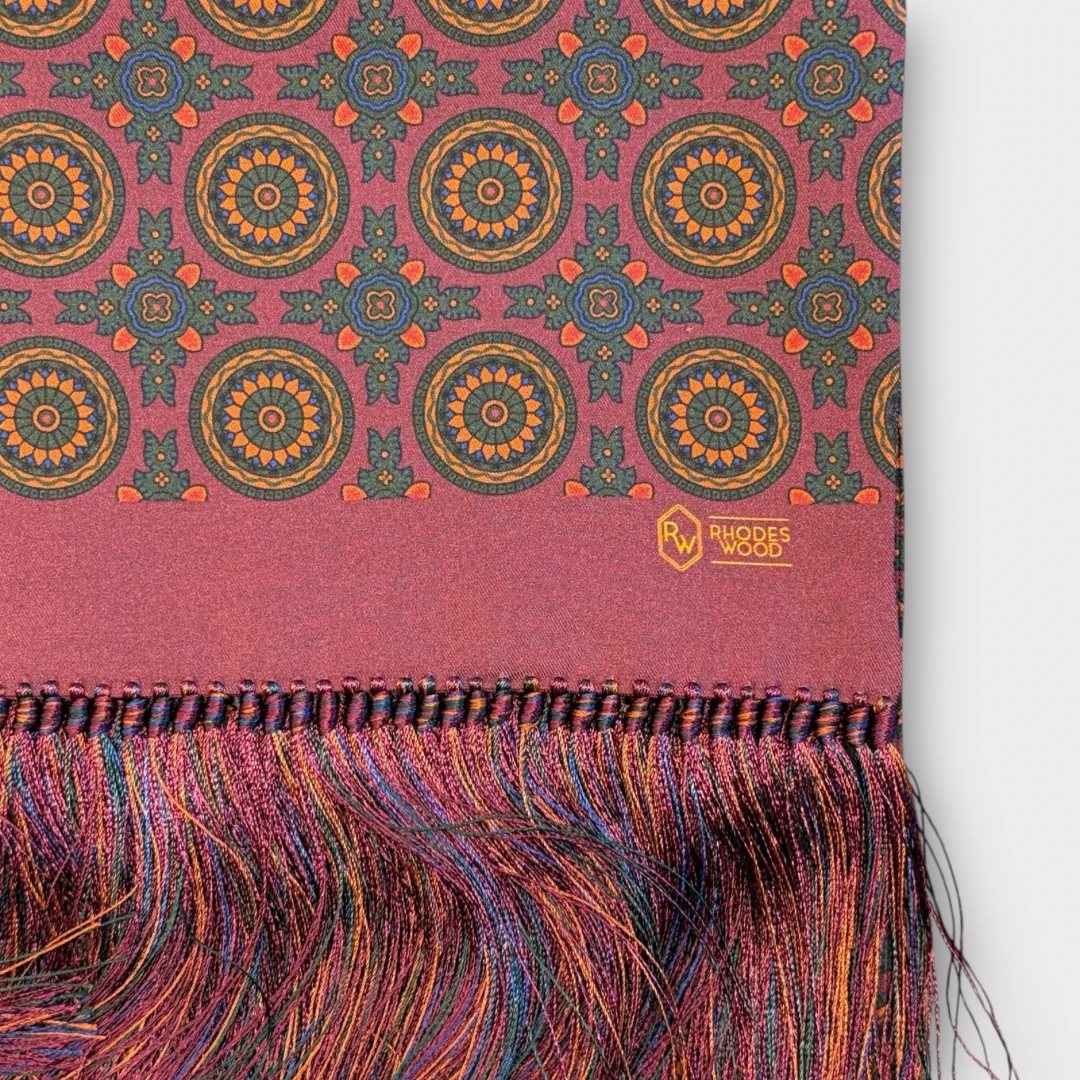 Large medallion Silk scarf - Image 4